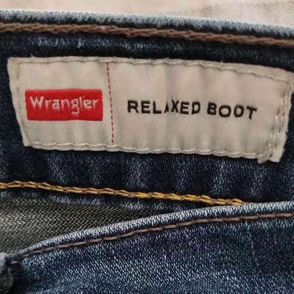 Men's Wrangler bootcut jeans - Picture 3 of 4